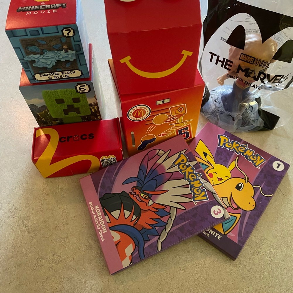 Mc Donald’s Happy meal toys bundle of 8